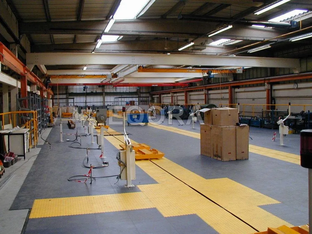 Резиновая покрытие из крошки для складов и логистических центров  в Жуковском